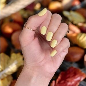Color Street - Belgium Buttercup with Fern accent